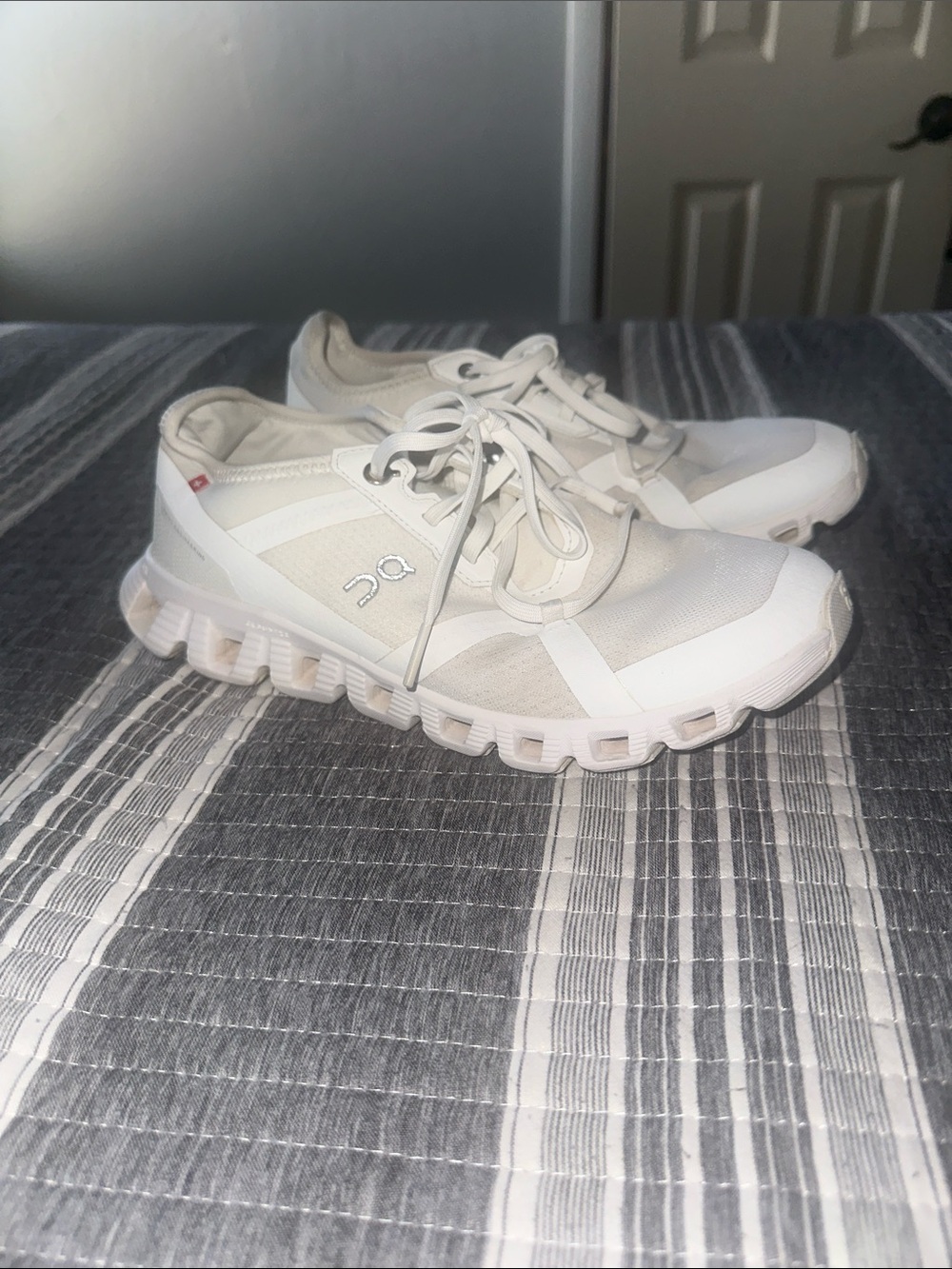 On Running Women's Cloudswift White Athletic Sneakers